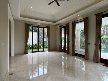 DIJUAL RUMAH di Jl GAHARU / CIPETE, JAKSEL