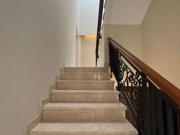 DIJUAL RUMAH di Jl GAHARU / CIPETE, JAKSEL