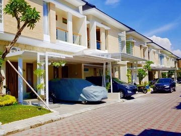 Rumah Mewah Dalam Perumahan One Gate Jalan Palagan Jongke