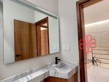 Casa Elbaínes 3 en Venta en Villa de Álvarez, Colima