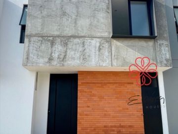 Casa Elbaínes 3 en Venta en Villa de Álvarez, Colima