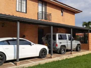 VENTA de CASAS en JAMUNDI