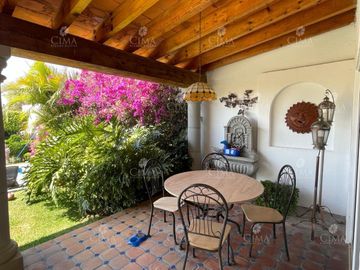 Venta casa en Fraccionamiento Lomas del Sol - V321