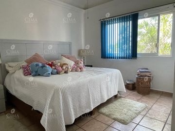 Venta casa en Fraccionamiento Lomas del Sol - V321