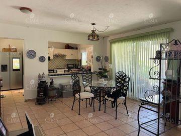 Venta casa en Fraccionamiento Lomas del Sol - V321