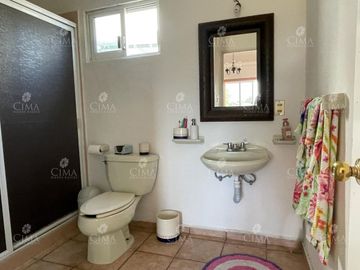 Venta casa en Fraccionamiento Lomas del Sol - V321