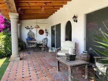 Venta casa en Fraccionamiento Lomas del Sol - V321