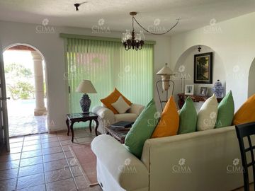 Venta casa en Fraccionamiento Lomas del Sol - V321