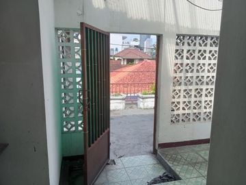 Dijual Rumah Semi Modern Cilandak Jakarta Selatan 2 Lantai Lokasi Strategis Dekat Citos