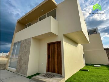 CASAS FRENTE AL MAR EN URB. PUNTA ARRECIFE  - MANTA JARAMIJO