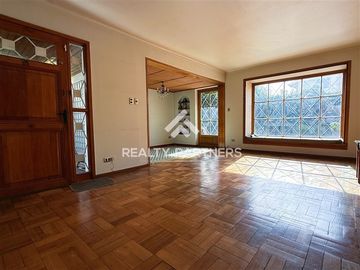 Oportunidad! Comisión Rebajada!! Casa venta 6D-3B Las Condes