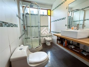 Oportunidad! Comisión Rebajada!! Casa venta 6D-3B Las Condes