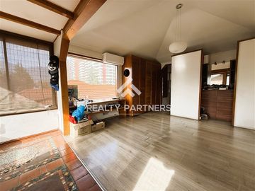 Oportunidad! Comisión Rebajada!! Casa venta 6D-3B Las Condes