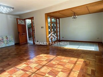 Oportunidad! Comisión Rebajada!! Casa venta 6D-3B Las Condes