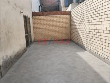 Ocasion Se Vende Casa De 4 Pisos En Carabayllo, Urb. Santa Isabel  -  Una Casa… Muchas Historias Por Vivir 🏡✨