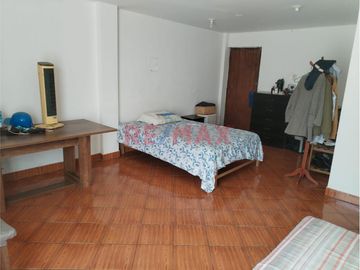 Ocasion Se Vende Casa De 4 Pisos En Carabayllo, Urb. Santa Isabel  -  Una Casa… Muchas Historias Por Vivir 🏡✨