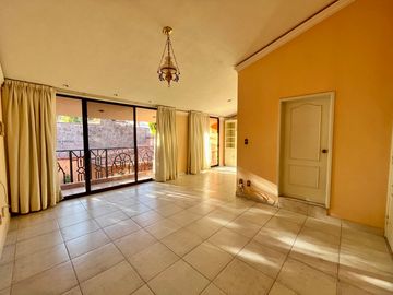CASA EN VENTA EN LOMAS 4a