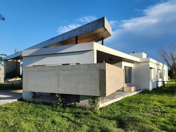 La Cascada - A ESTRENAR - Fondo Golf