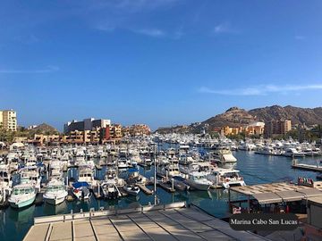 Condo con Gimnasio, Alberca, salon en terraza, Cabo San Lucas.