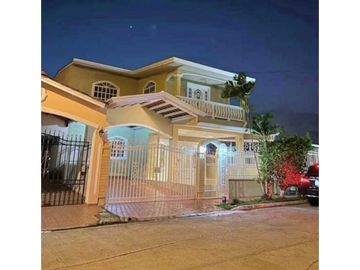 VENTA CASA DUPLEX - SAN ANTONIO - PANAMA