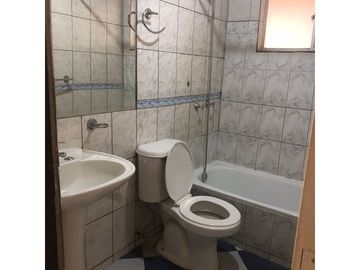 Casa de dos pisos en Santa Teresita de Colín. Talca, Chile.