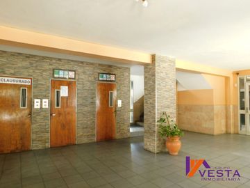 Entre Rios Y Balcarce-departamento-venta