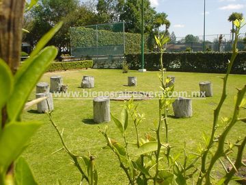 CASA EN VENTA  EN TEQUISQUIAPAN EN GRANJAS RESIDENCIALES. Amanda