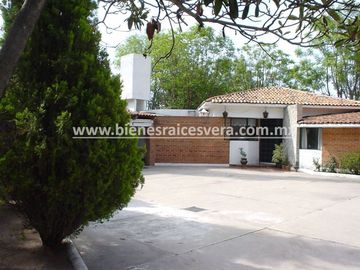 CASA EN VENTA  EN TEQUISQUIAPAN EN GRANJAS RESIDENCIALES. Amanda