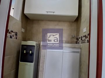 COD. 6490 - SE ARRIENDA OFICINA - BARRIO: CENTRO