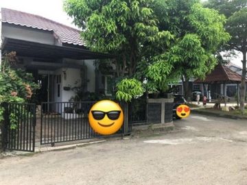 Rumah Second 1 Lnt, LT 105 m&sup2;, Rp 1.3 Milyar, di Sawangan, D