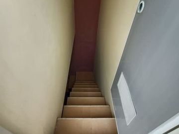 Rumah Murah Siap Huni 1 1/2 Lantai Di Taman Alamanda, Karangsatria.