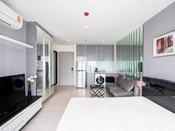 Rhythm Sukhumvit 36-38 Studio