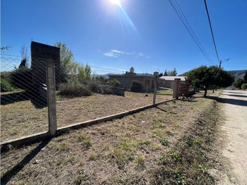 Lote en venta 702 m2, San Antonio de Arredondo. 3 cuadras del Rio.