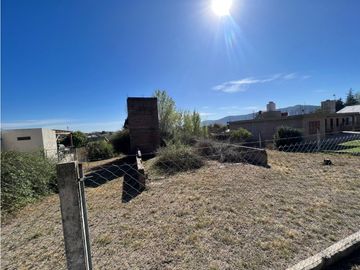 Lote en venta 702 m2, San Antonio de Arredondo. 3 cuadras del Rio.