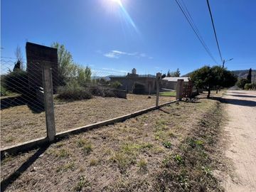 Lote en venta 702 m2, San Antonio de Arredondo. 3 cuadras del Rio.