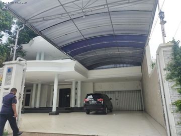 xykyr.Rumah Besar Darmo Permai, Nol Jl Raya Cocok utk perkantoran