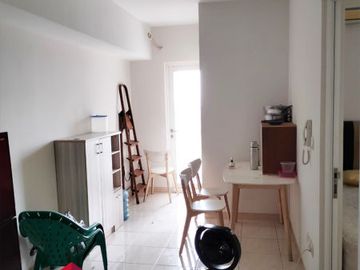 Disewa Apartemen Springlake 2BR Furnish View Lake