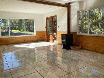 Amplia casa 3D/2B, parcela Loteo San Alfonso, Puerto Varas