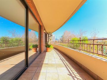 Departamento en Venta en El Golf