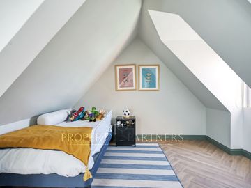 Maravillosa Casa en Condominio Cercana Colegios, Mayflower, Nido de Aguila, Chartwell International y Huelquen Montessori