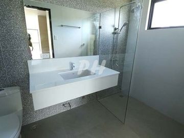 Elegant House and Lot in Antipolo City For Sale PH964