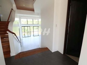 Elegant House and Lot in Antipolo City For Sale PH964