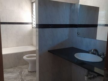 Chalet en venta en Bernal Oeste