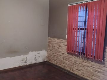 Chalet en venta en Bernal Oeste