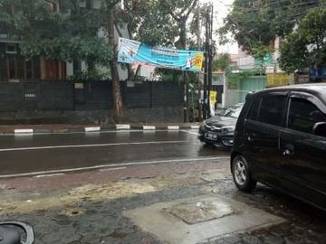 Rumah Dan Resto Lokasi Bagus Mainroad Sarijadi | ARRYNUR