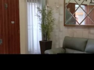DIJUAL RUMAH EKSLUSIF 2,5 LANTAI BANGUNAN TAHAN GEMPA 10 SR FULL FURNISHED