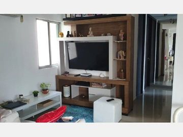 VENDO HERMOSA CASA , AMPLIA, FRESCA  CON PATIO HERMOSO