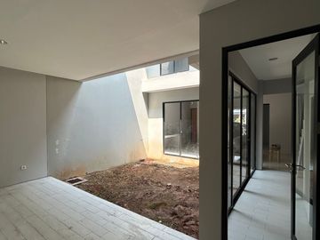 Rumah Minimalis 5 Menit ke Eka Hospital Grand Wisata Siap Huni J-52659