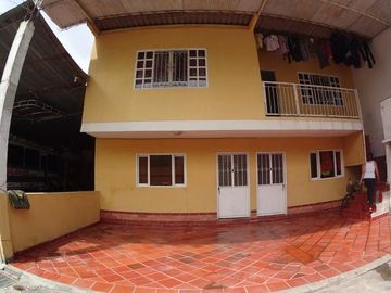 casalote en venta en san luis. Cod V20973