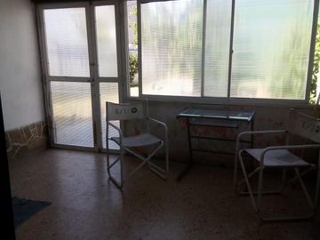 CASA  con 2 DEPTOs 2 AMB C/COCHERA M CORONADO Oportunidad